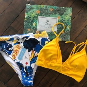 Yellow tropical bikini, size Medium. Stand out!